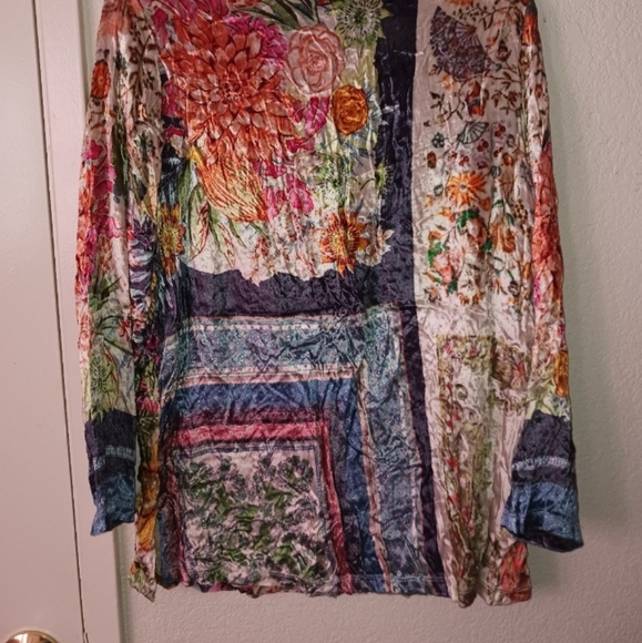 Womans Soft surroundings velvet floral patchwork Tunic M - Picture 5 of 5